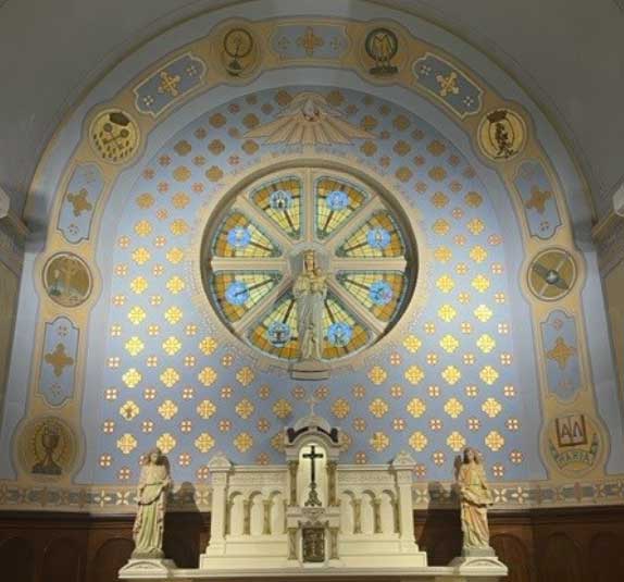 Sanctuary with Eucharistic Imagery, Visitation of the Blessed Virgin Mary in Mount Pleasant